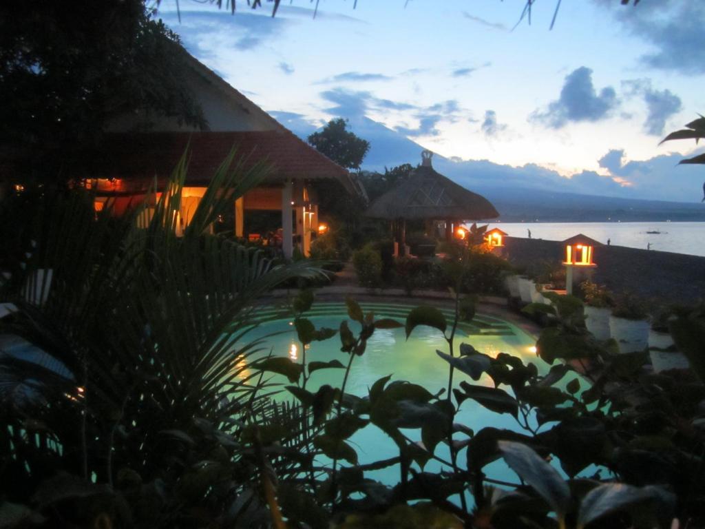 Kembali Beach Bungalows Amed Exterior foto