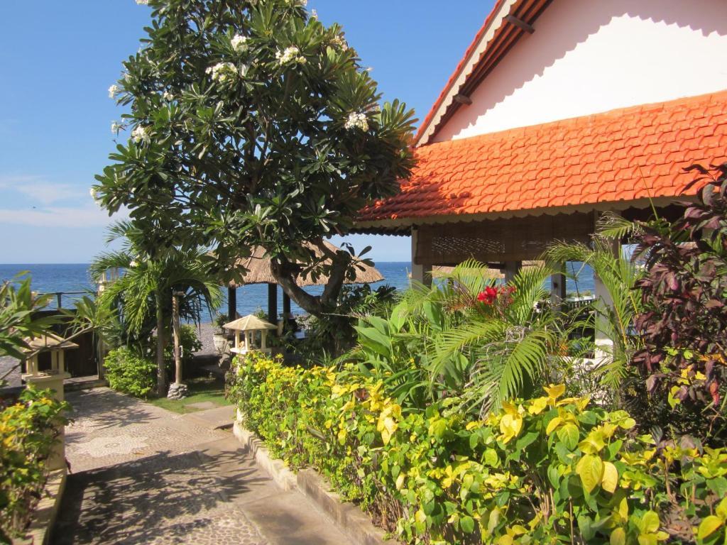 Kembali Beach Bungalows Amed Exterior foto